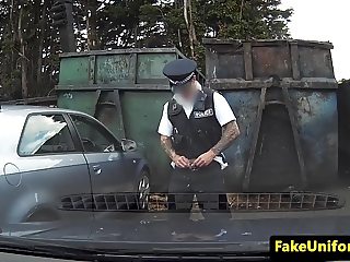 Facialized prisoner fucks cop on car